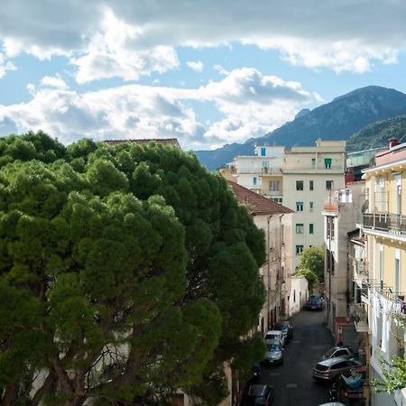 Sapientia B&B Salerno Bagian luar foto